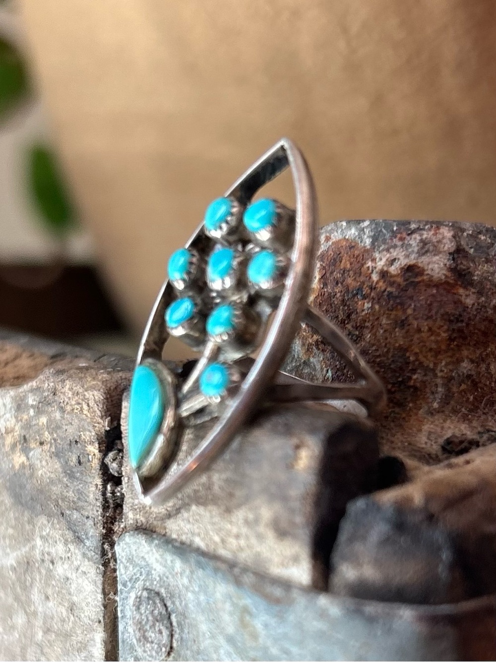 Vintage Native American Zuni Ring - Picture 2 of 14